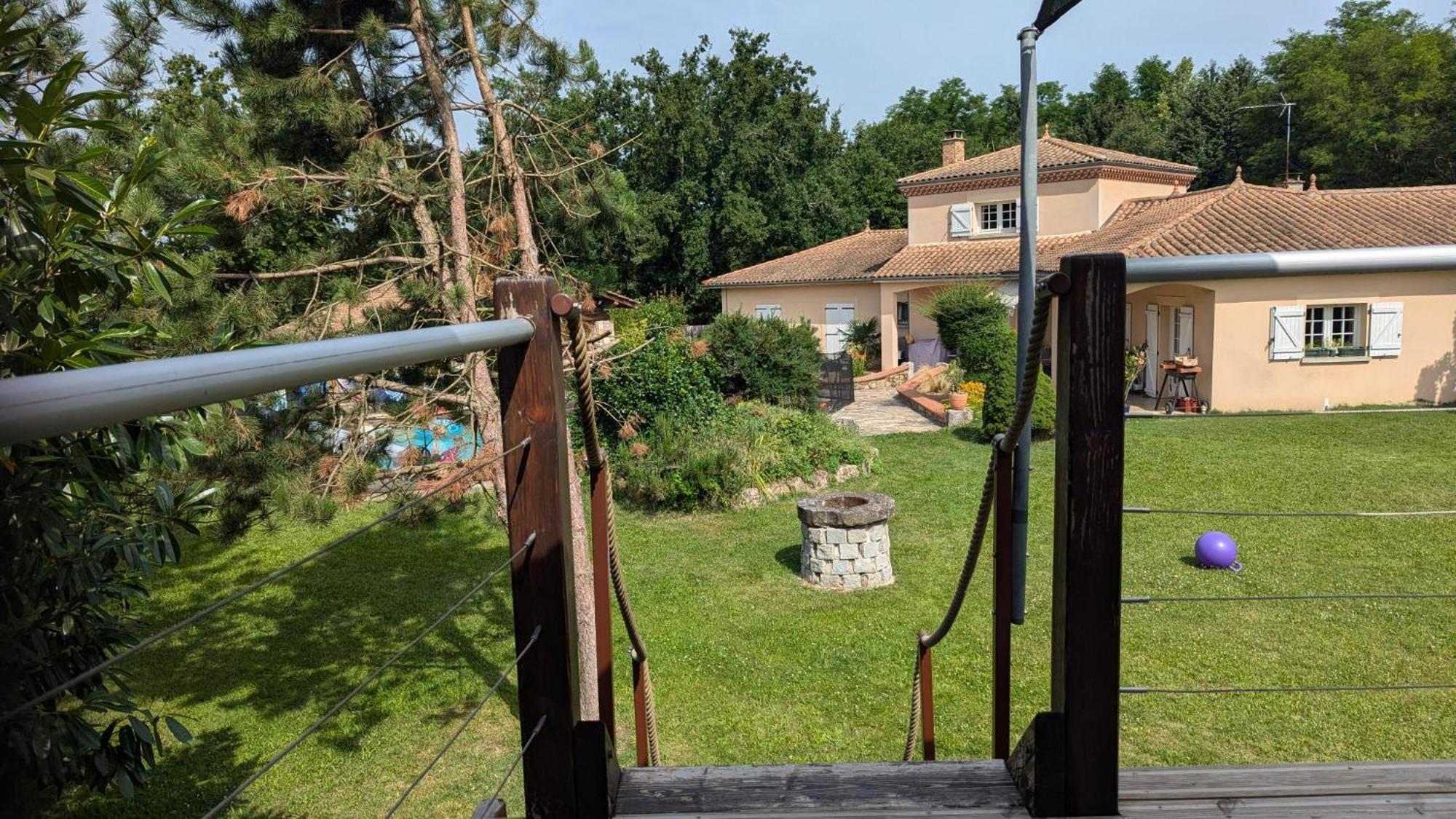 Les Genets Hotel Orleat Bagian luar foto